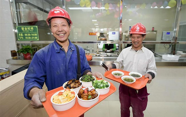 運營成本高、利潤薄，社區(qū)食堂如何擺脫生存尷尬？
