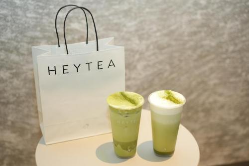 「三倍厚抹」上新一周年，喜茶千目抹茶系列持續(xù)人氣熱銷