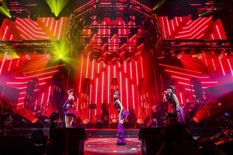 拾叁唐榮登2025中華餐飲創(chuàng)新榜TOP100，“晚餐音樂現(xiàn)場”模式引領(lǐng)行業(yè)變革