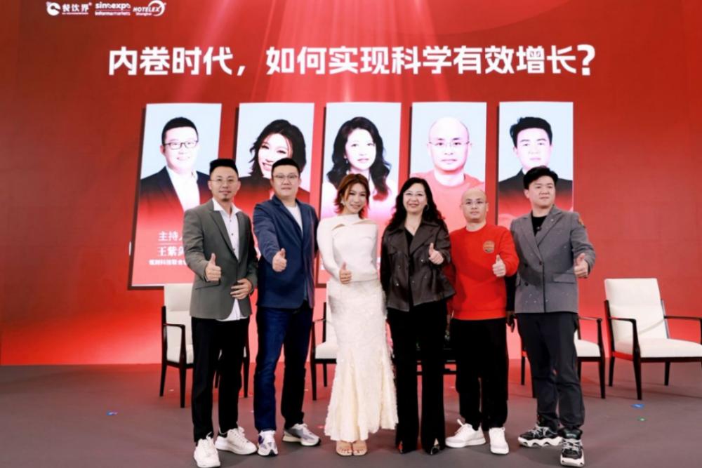 重磅 | 享刻智能發(fā)布首個餐飲跨場景人形機器人Nico：12類技能，全場景服務(wù)